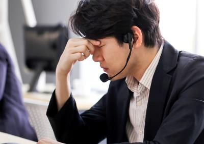 Tired-man-call-centre